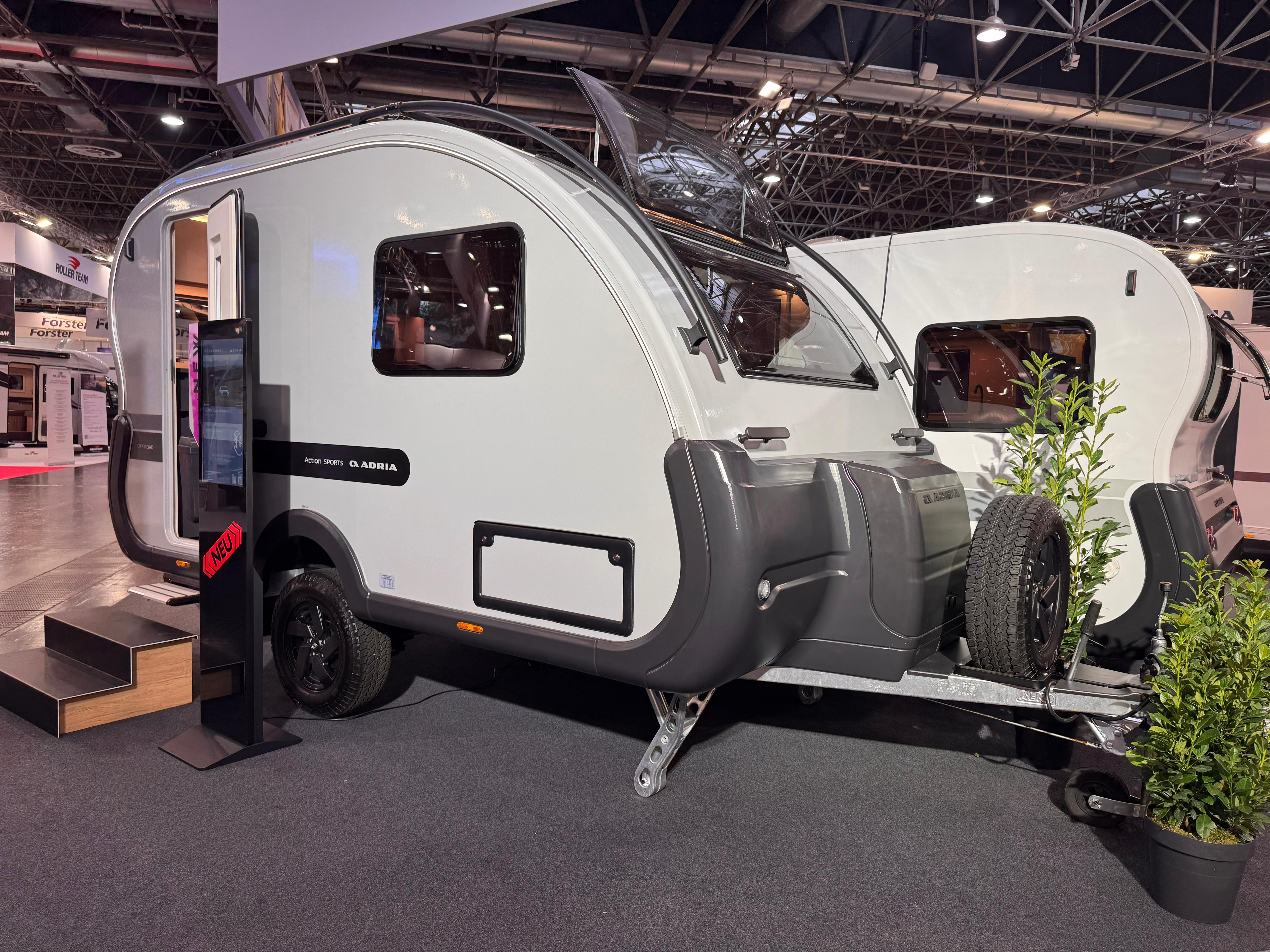 Titelbild von Dog-Camper Action Cross Wohnwagen 